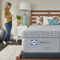 Sealy Posturepedic® Memory Foam 12